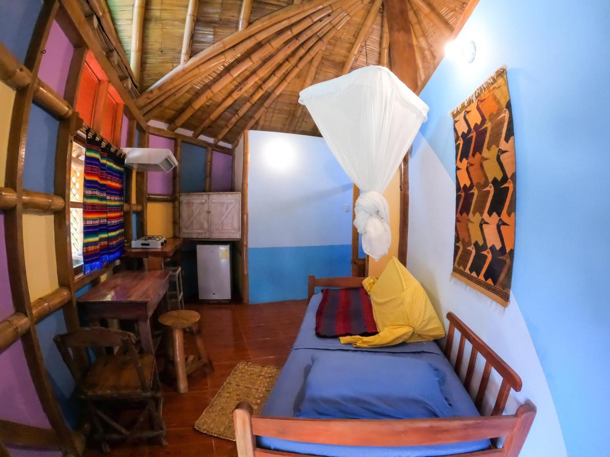Hotel Balsa Surf Camp Montañita Exterior foto