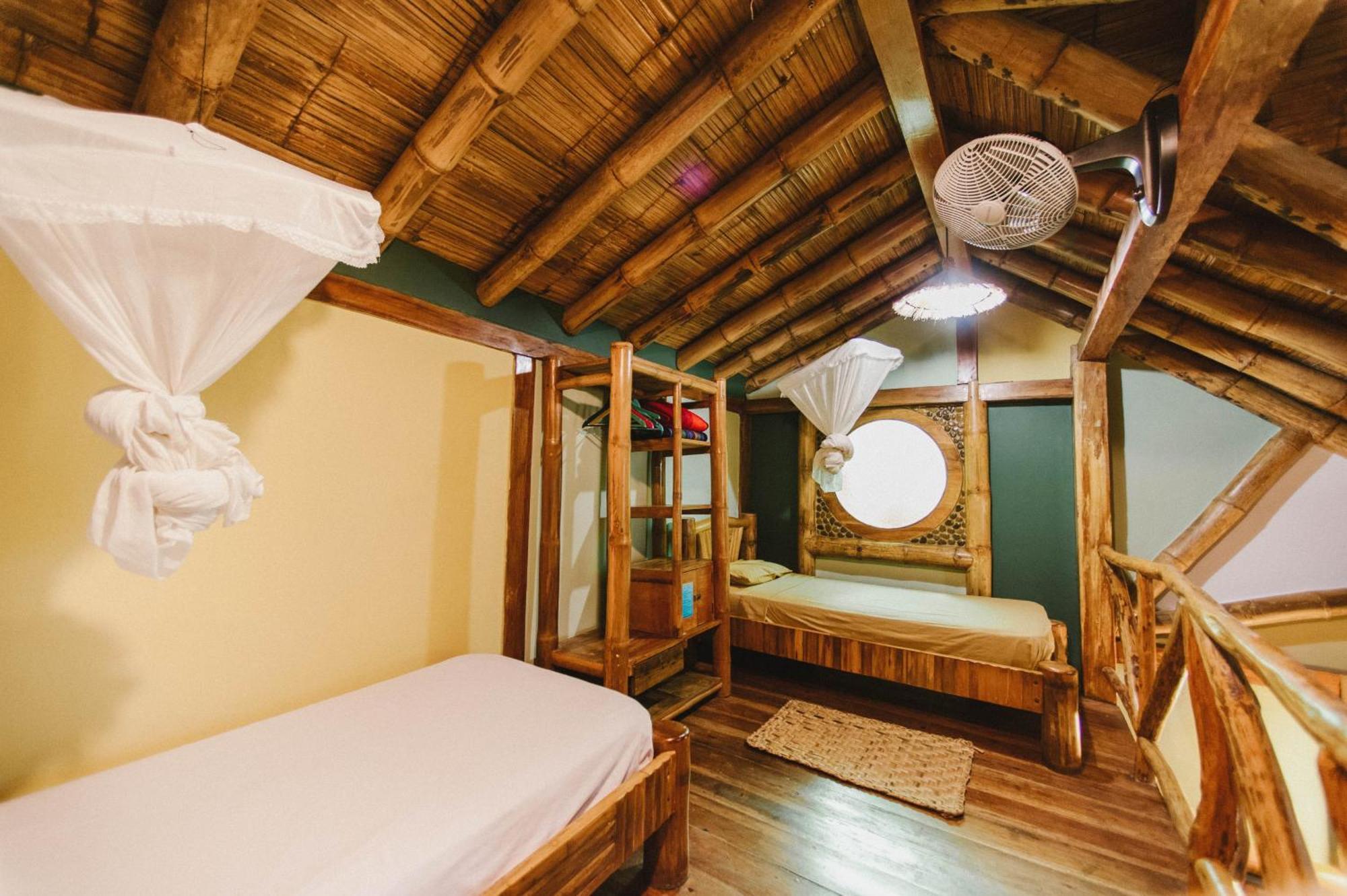 Hotel Balsa Surf Camp Montañita Exterior foto